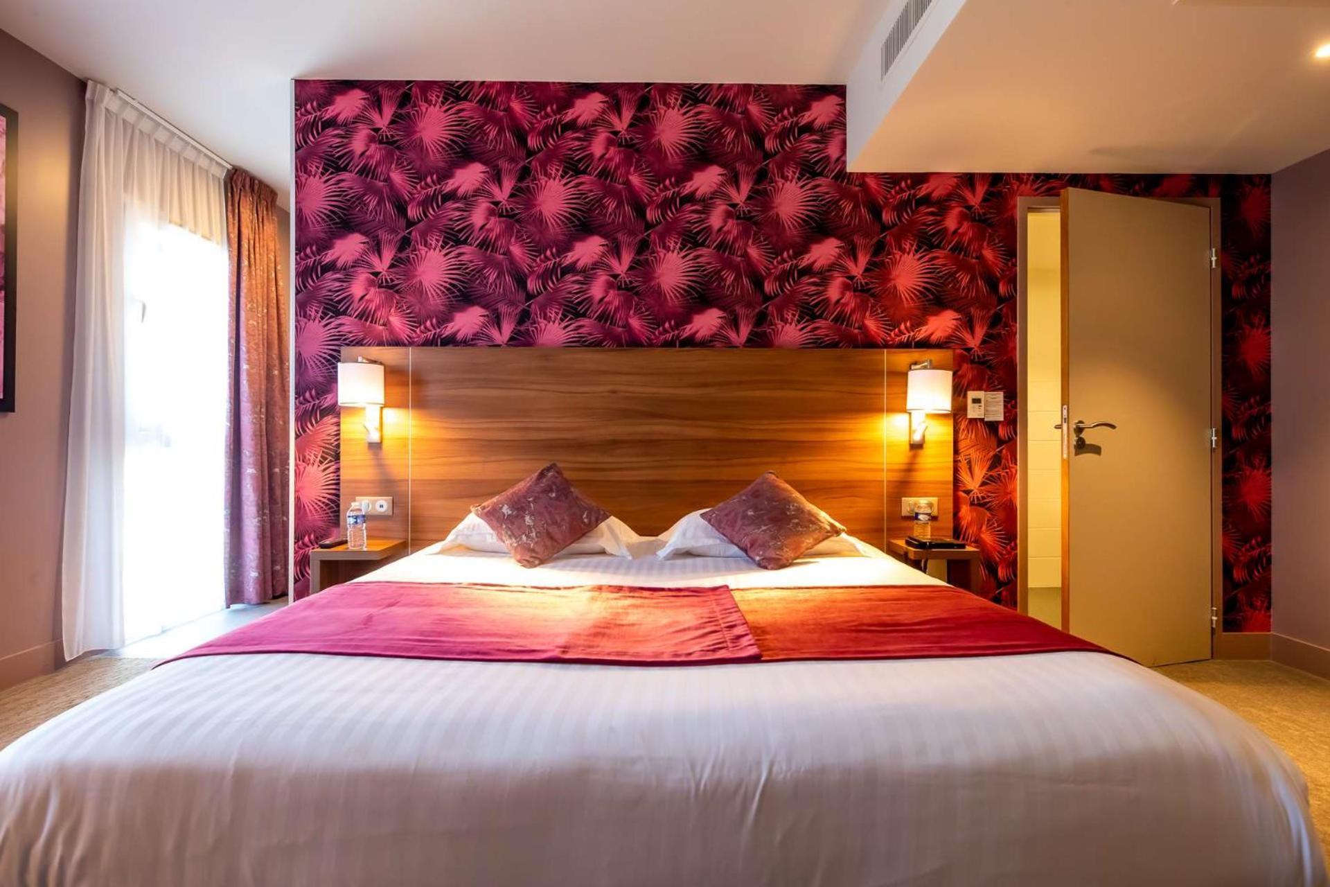 Brit Hotel Eden Spa Honfleur Exterior photo