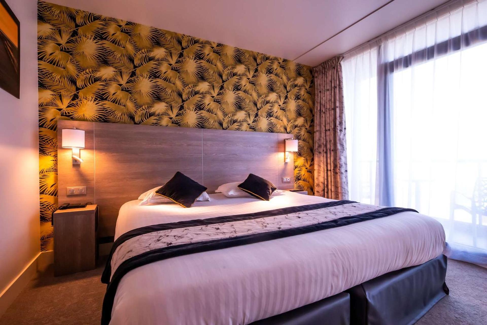 Brit Hotel Eden Spa Honfleur Exterior photo