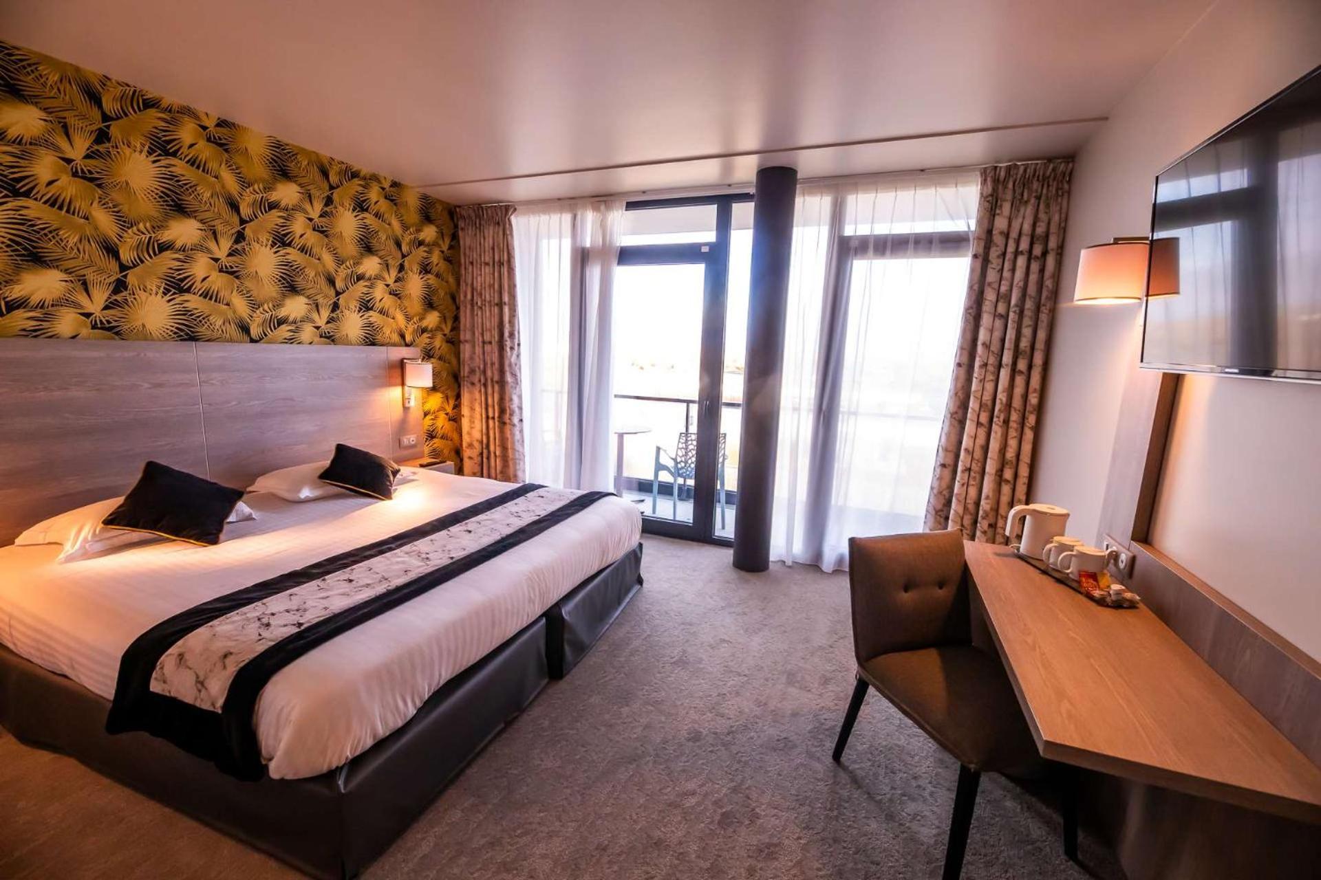 Brit Hotel Eden Spa Honfleur Exterior photo