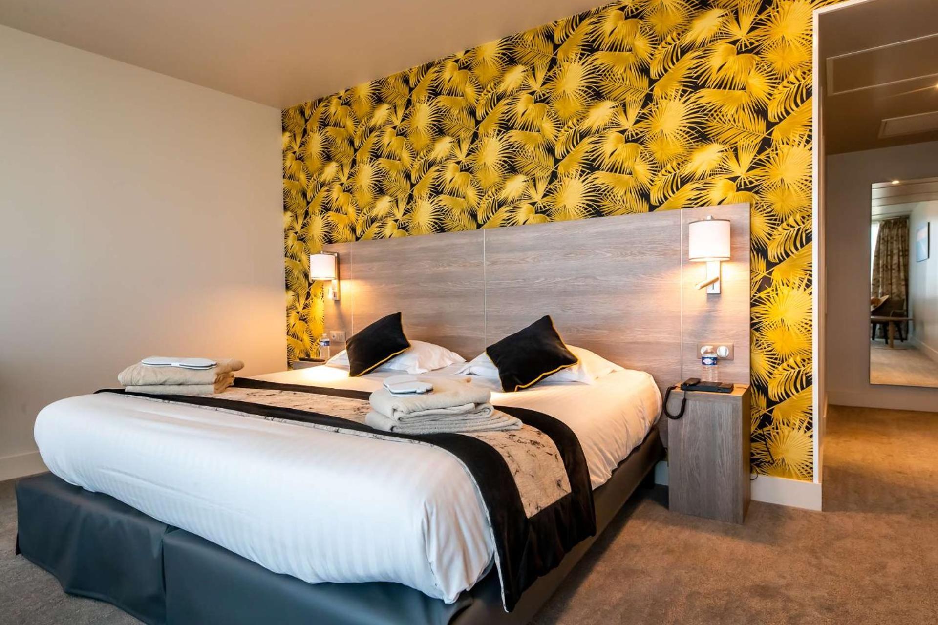 Brit Hotel Eden Spa Honfleur Exterior photo