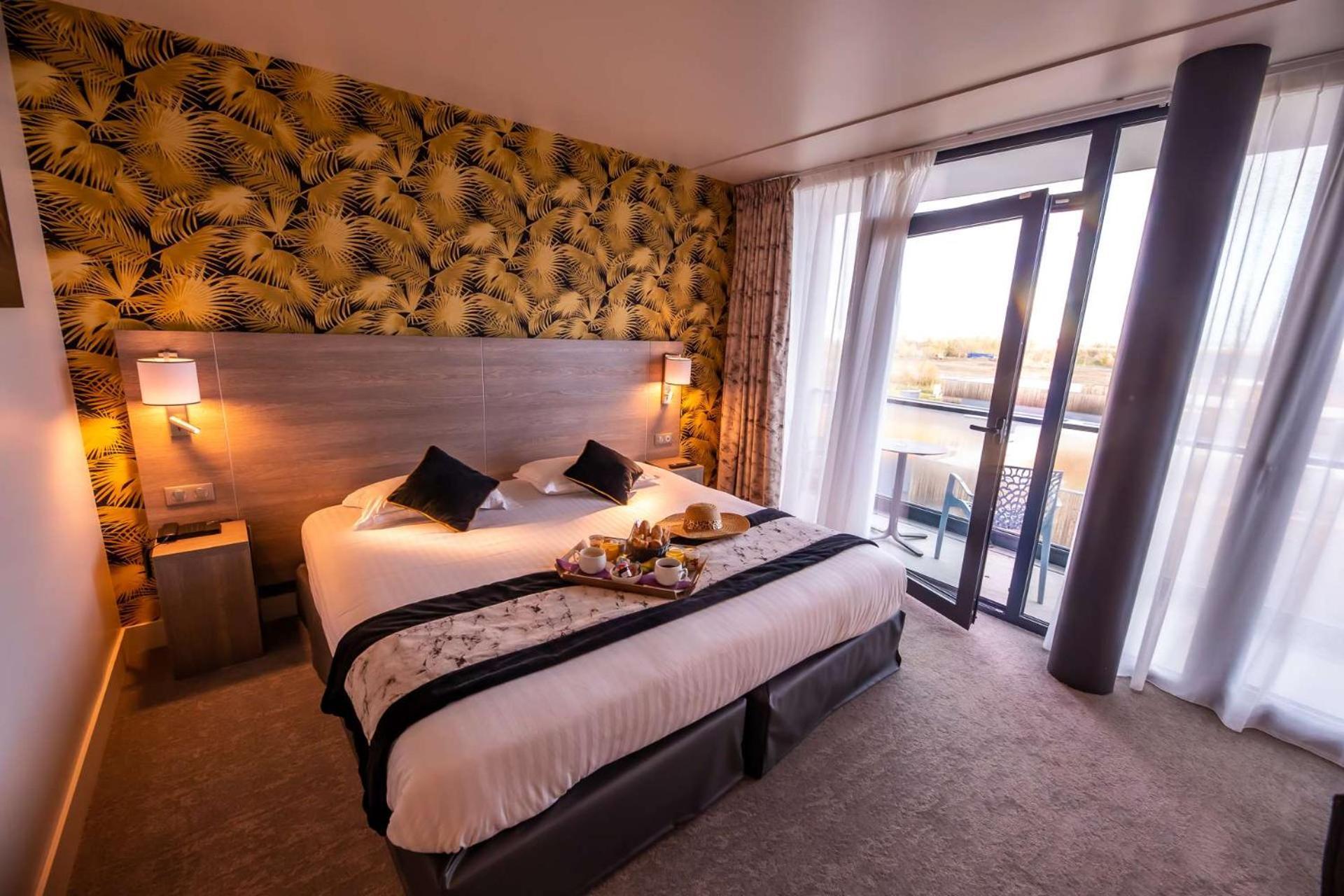 Brit Hotel Eden Spa Honfleur Exterior photo